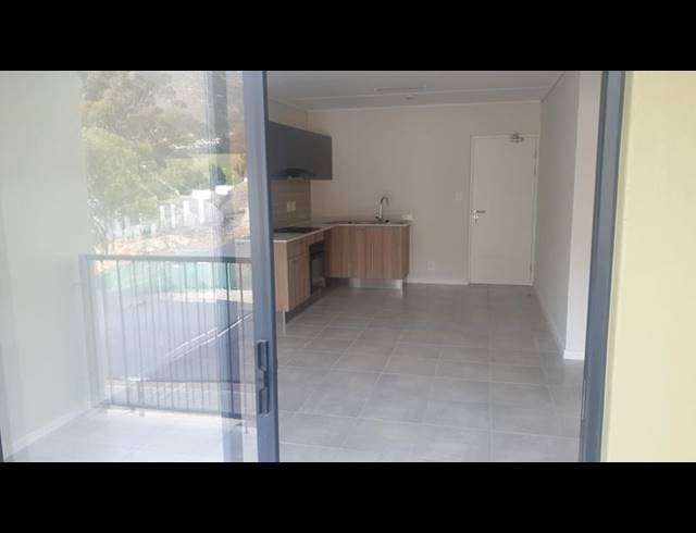 1 BEDROOM PROPERTY TO RENT IN GREENBAY ECO ESTATE